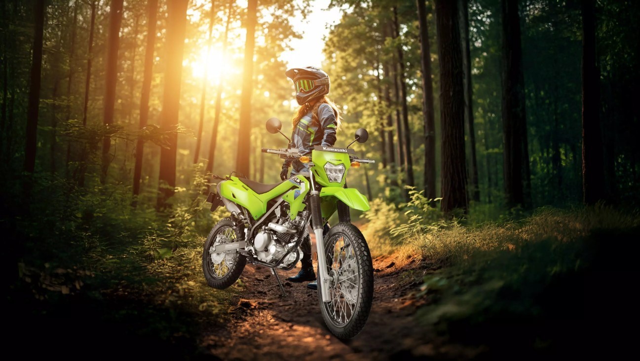 Tin xe hot 25/6: Ra mắt &lsquo;vua c&ocirc;n tay&rsquo; mới gi&aacute; 53 triệu đồng ngang tầm Yamaha Exciter, phong c&aacute;ch kh&aacute;c Honda Winner R ảnh 1