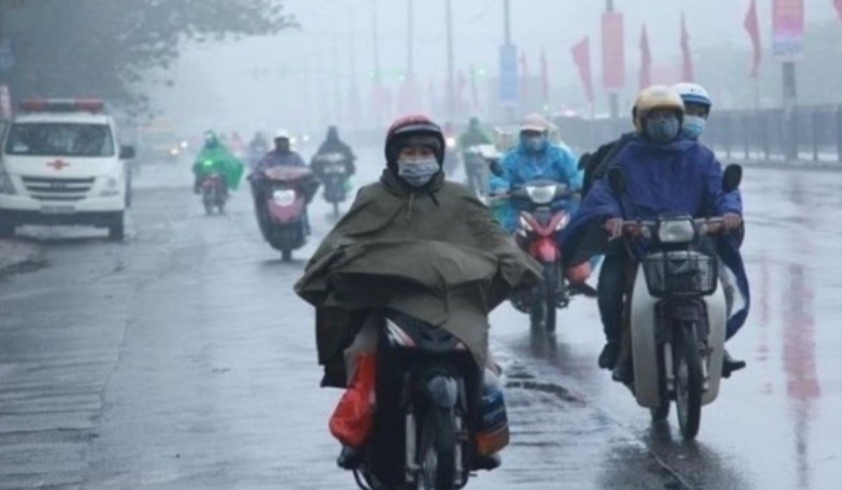 Dự b&aacute;o thời tiết h&ocirc;m nay 27/6: Miền Bắc chuẩn bị đ&oacute;n mưa rất to, Trung Bộ nắng n&oacute;ng tr&ecirc;n 38 độ