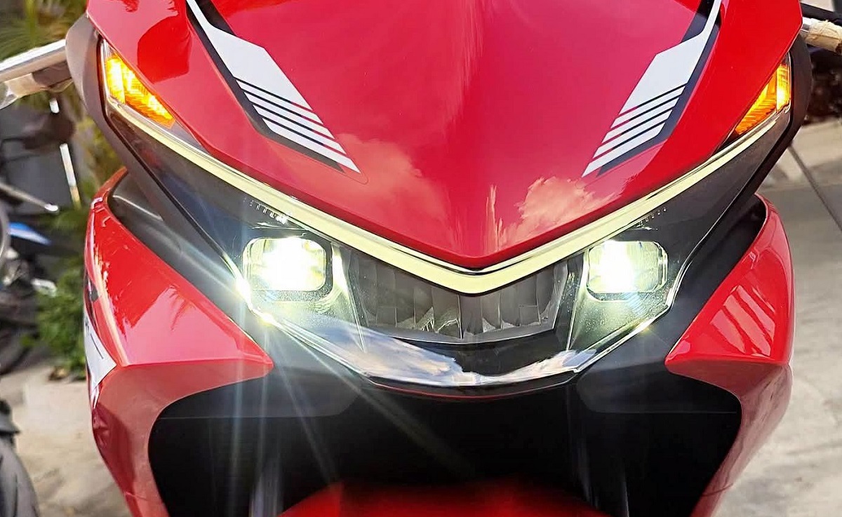 &lsquo;Vua c&ocirc;n tay&rsquo; mới tinh của Honda ch&iacute;nh thức về Việt Nam: C&oacute; ABS 2 k&ecirc;nh, m&agrave;n TFT 5 inch, gi&aacute; hấp dẫn