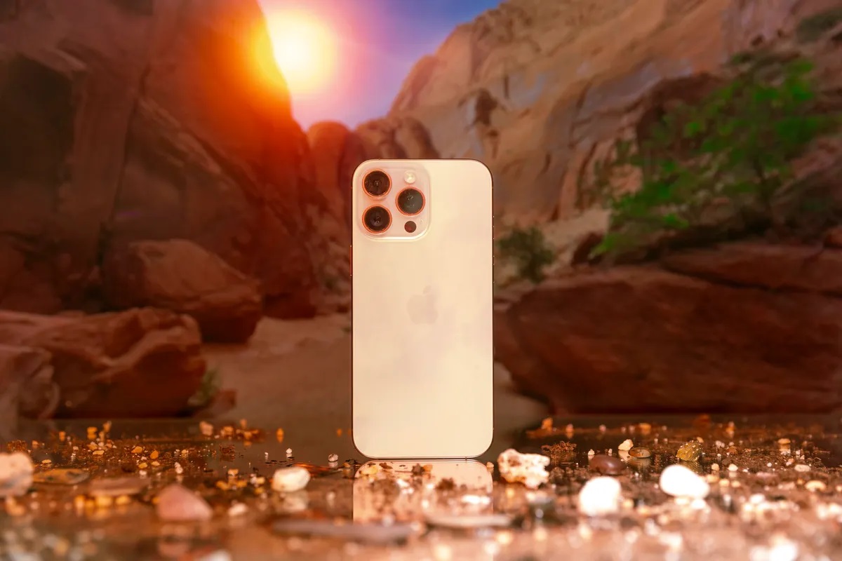 Bảng gi&aacute; iPhone 16 th&aacute;ng 7: iPhone 16e rẻ như cỏ, iPhone 16 Pro Max gi&aacute; bằng 2/3 iPhone 17 Pro Max