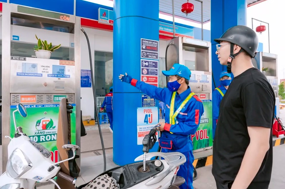 Gi&aacute; xăng dầu chiều 2/7: E10 v&agrave; RON 92 lại giảm mạnh, dầu diesel ch&iacute;nh thức xuống &lsquo;đ&aacute;y&rsquo; mới, bảng gi&aacute; lăn b&aacute;nh Honda City