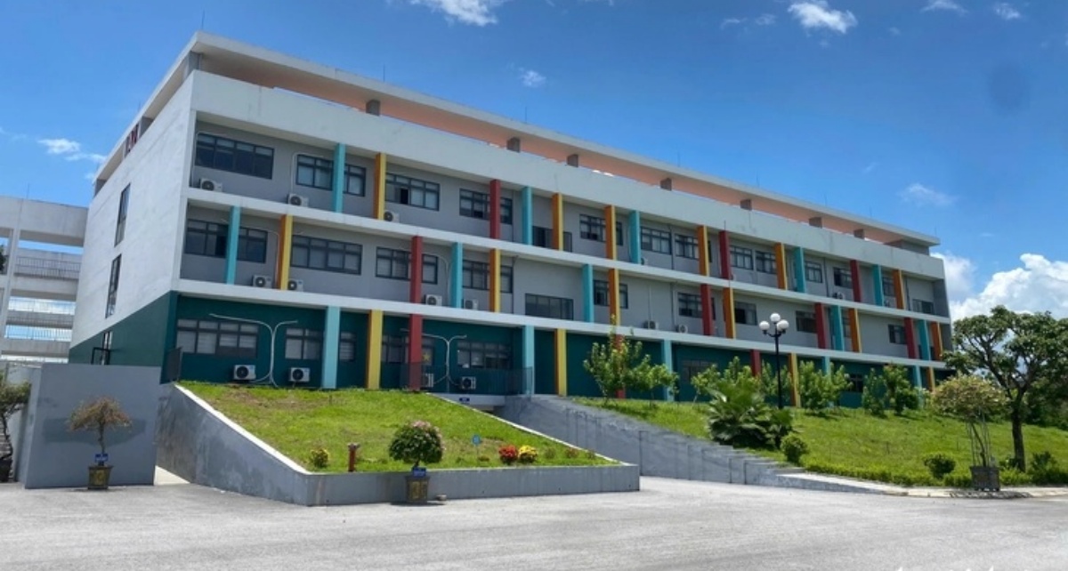 Tuy&ecirc;n Quang b&aacute;o c&aacute;o Thủ tướng, r&uacute;t to&agrave;n bộ b&agrave;i thi To&aacute;n đạt 10, l&agrave;m việc với từng học sinh v&agrave; gi&aacute;m thị