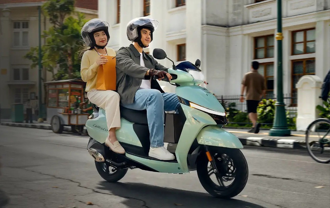 Tin xe hot 4/7: &lsquo;Xe ga quốc d&acirc;n&rsquo; mới gi&aacute; rẻ như Honda Vision ch&iacute;nh thức ra mắt, thiết kế &lsquo;tương lai&rsquo; hơn &lsquo;Tiểu SH&rsquo; ảnh 1