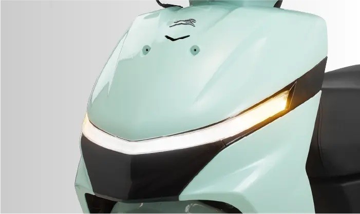 Tin xe hot 4/7: &lsquo;Xe ga quốc d&acirc;n&rsquo; mới gi&aacute; rẻ như Honda Vision ch&iacute;nh thức ra mắt, thiết kế &lsquo;tương lai&rsquo; hơn &lsquo;Tiểu SH&rsquo;