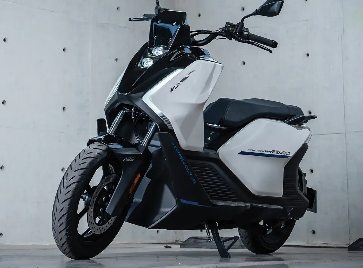 Ch&iacute;nh thức ra mắt &lsquo;xe ga quốc d&acirc;n&rsquo; mới gi&aacute; 48 triệu đồng: Thiết kế &lsquo;n&eacute;t&rsquo; hơn Honda Vision, c&oacute; 2 k&ecirc;nh ABS &aacute;t v&iacute;a SH Mode ảnh 6