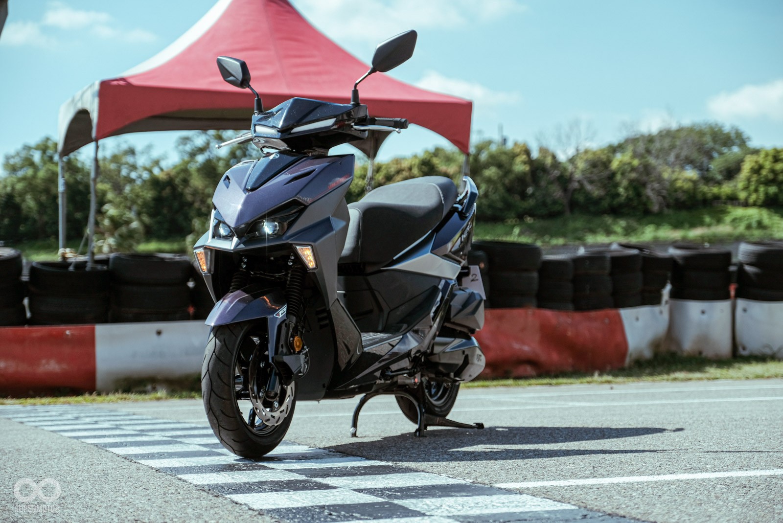 &lsquo;Khắc tinh&rsquo; của Honda SH 160i ch&iacute;nh thức ra mắt với gi&aacute; 88 triệu đồng: Thiết kế thể thao hơn Vario, c&oacute; ABS 2 k&ecirc;nh v&agrave; TCS ảnh 4
