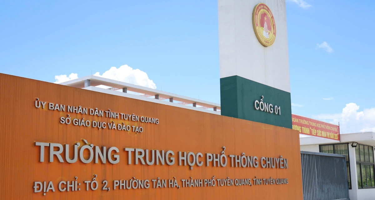 Điểm tiếng Anh tốt nghiệp THPT 2026 của Tuy&ecirc;n Quang cao thứ hai to&agrave;n quốc, đ&atilde; c&oacute; kết quả r&agrave; so&aacute;t