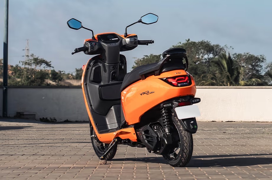 Qu&ecirc;n Honda Vision đi, &lsquo;xe ga quốc d&acirc;n&rsquo; mới gi&aacute; 36 triệu đồng ch&iacute;nh thức ra mắt, &lsquo;g&acirc;y sốt&rsquo; v&igrave; qu&aacute; đẹp lại kh&ocirc;ng tốn xăng ảnh 4