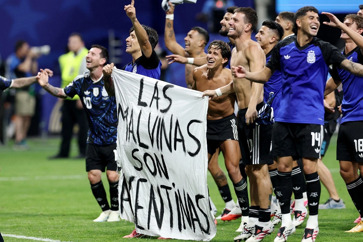 Argentina đối mặt &aacute;n phạt cực nặng từ FIFA, Messi nhận tr&aacute;i đắng sau trận thắng ĐT Anh