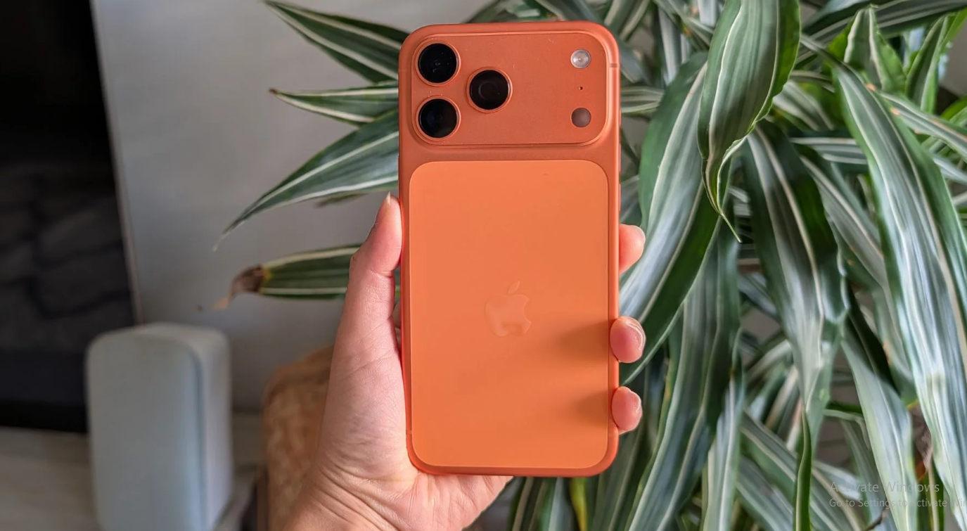 Sắp ra iPhone 18, c&oacute; n&ecirc;n mua iPhone 17 Pro Max ngay l&uacute;c n&agrave;y? 