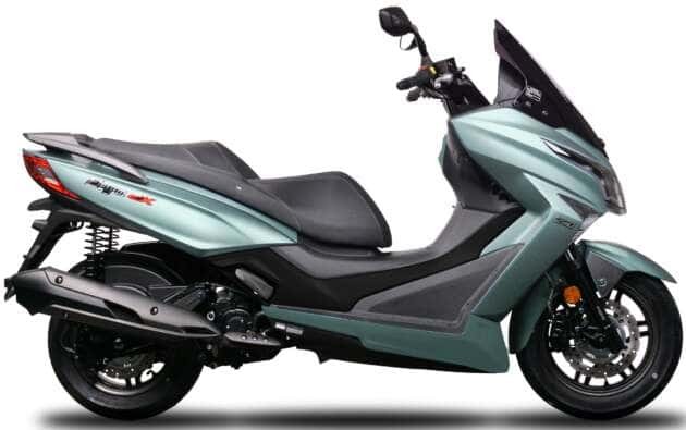 Qu&ecirc;n Honda SH đi, &lsquo;vua xe ga&rsquo; 250cc mới gi&aacute; 100 triệu đồng ch&iacute;nh thức ra mắt, c&oacute; ABS 2 k&ecirc;nh của Bosch, m&agrave;n LCD xịn s&ograve; ảnh 2