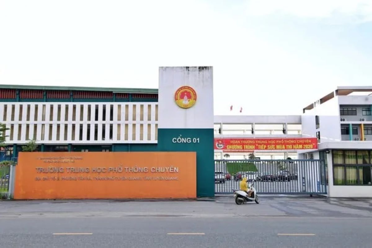 V&igrave; sao Bộ C&ocirc;ng an r&uacute;t hồ sơ vụ điểm thi Tuy&ecirc;n Quang? Ph&aacute;p luật quy định điều kiện ra sao?