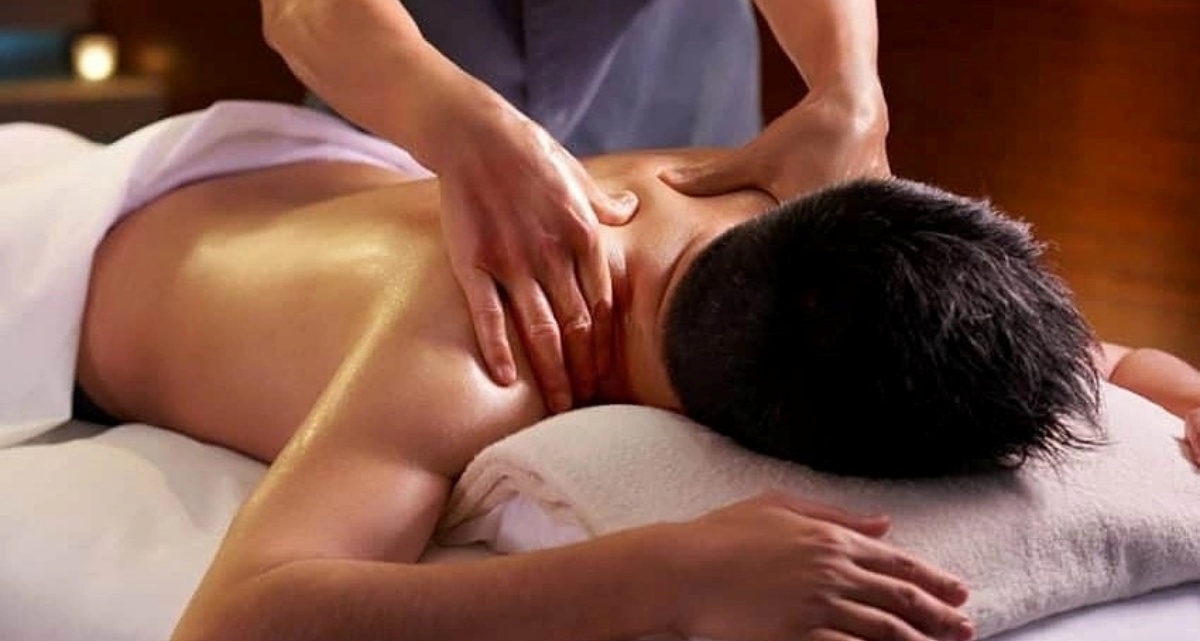 H&agrave; Nội: Tranh c&atilde;i tiền khi đi massage, thanh ni&ecirc;n n&eacute;m gạch khiến chủ tiệm thương tật 99%, sống thực vật