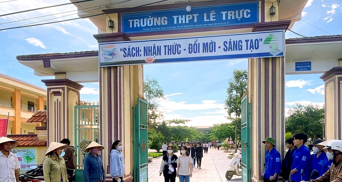 Con trai hiệu trưởng THPT L&ecirc; Trực c&oacute; nằm trong số 9 th&iacute; sinh gian lận vừa bị ph&aacute;t hiện ở Quảng Trị?