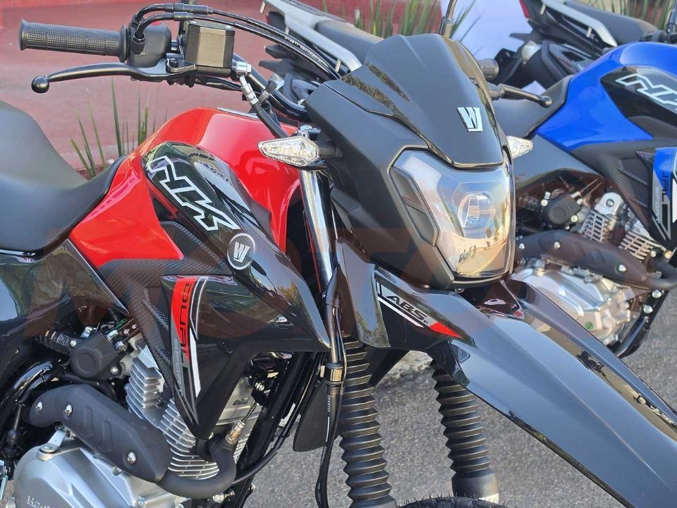 tin-xe-hot-227-chien-binh-con-tay-moi-khac-biet-honda-winner-r-va-yamaha-exciter-ra-mat-voi-gia-re-anh-1-1784714094.jpg