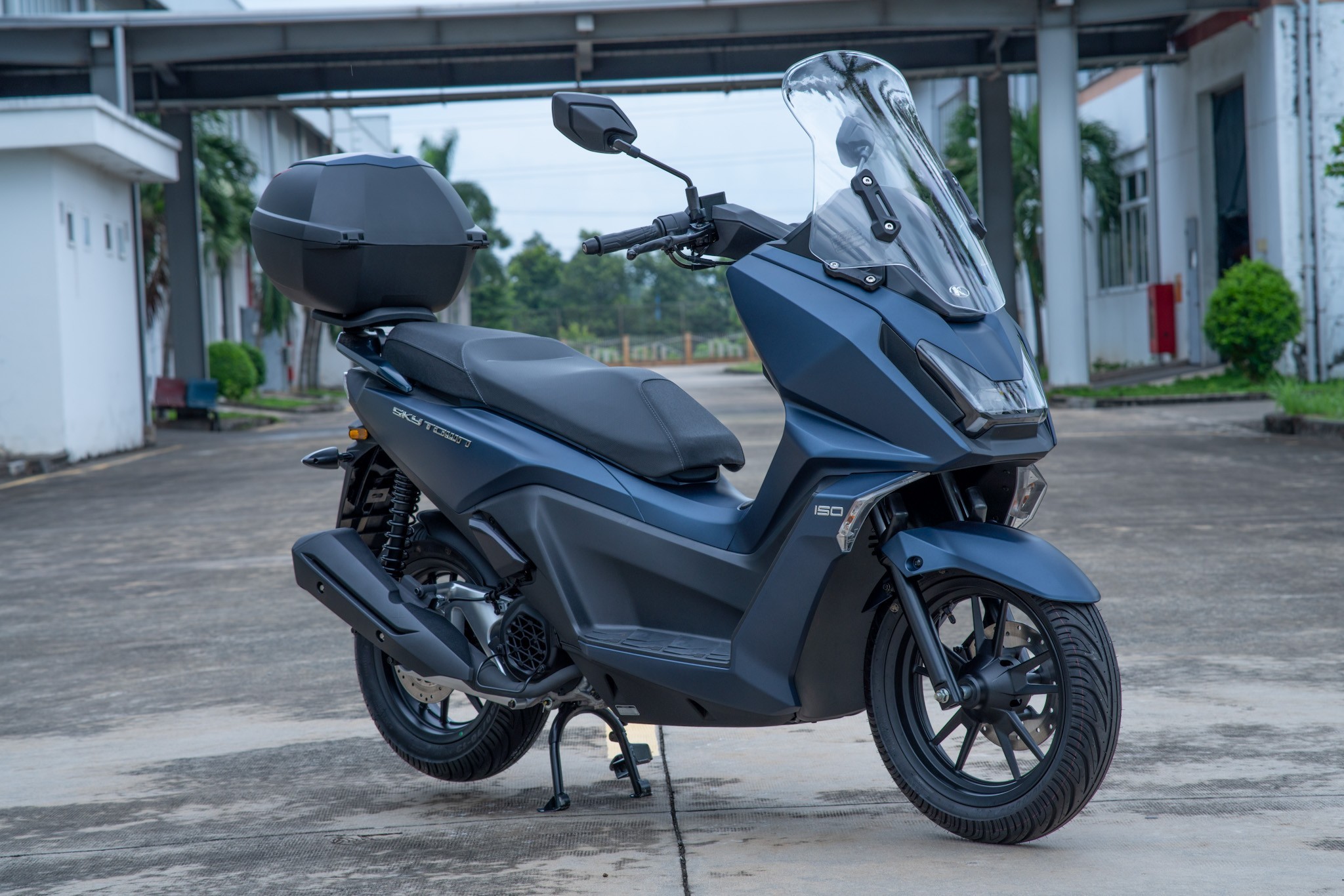 Tin xe trưa 22/7: Ra mắt &lsquo;vua xe ga&rsquo; 150cc mới gi&aacute; 72 triệu đồng hầm hố hơn Air Blade, trang bị như Honda SH ảnh 1