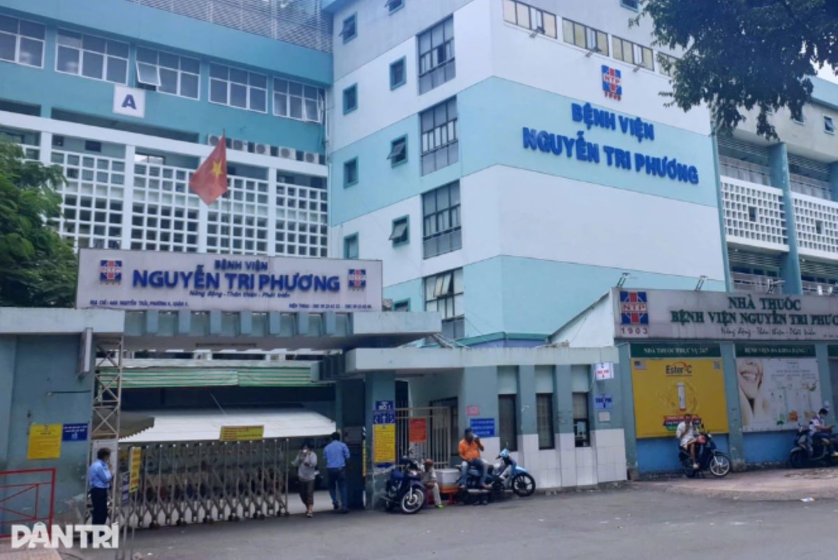 Vụ bảo vệ bệnh viện bị tố ứng xử phản cảm: Bệnh viện Nguyễn Tri Phương ra quyết định xử l&yacute; ngay