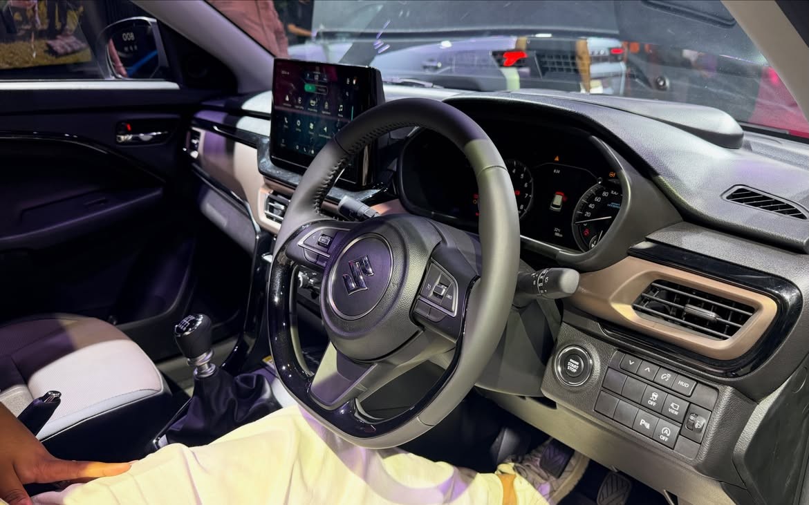 Suzuki ch&iacute;nh thức ra mắt mẫu SUV 5 chỗ mới gi&aacute; 176 triệu đồng: Rẻ gần bằng Honda SH, &lsquo;mềm&rsquo; hơn Hyundai Grand i10 ảnh 4