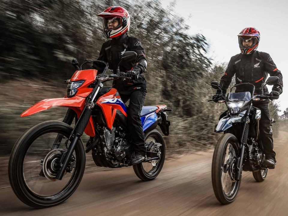 Honda ch&iacute;nh thức ra mắt &lsquo;huyền thoại c&ocirc;n tay&rsquo; mới gi&aacute; &lsquo;mềm&rsquo;: Kh&aacute;c biệt Winner R v&agrave; Yamaha Exciter, c&oacute; phanh ABS 2 k&ecirc;nh ảnh 3