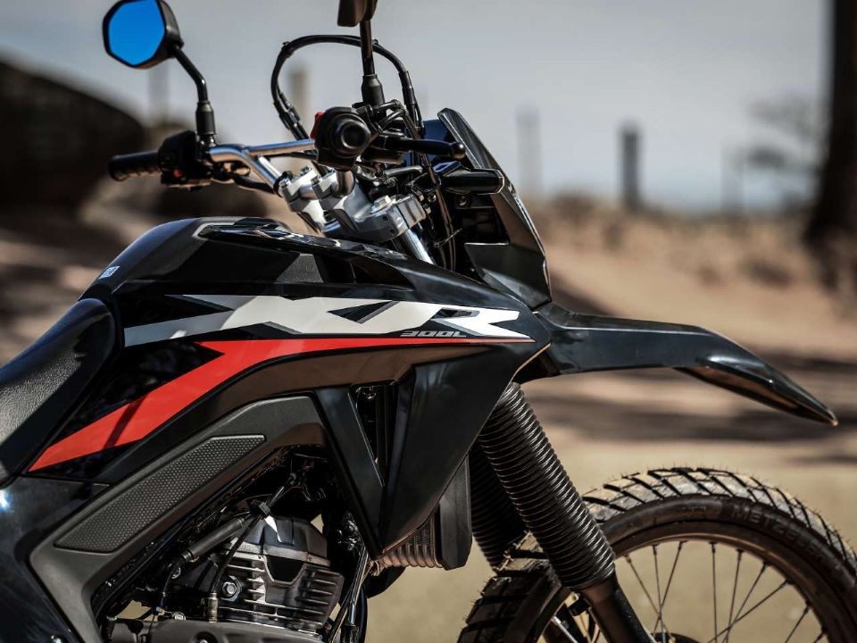 Honda ch&iacute;nh thức ra mắt &lsquo;huyền thoại c&ocirc;n tay&rsquo; mới gi&aacute; &lsquo;mềm&rsquo;: Kh&aacute;c biệt Winner R v&agrave; Yamaha Exciter, c&oacute; phanh ABS 2 k&ecirc;nh ảnh 5