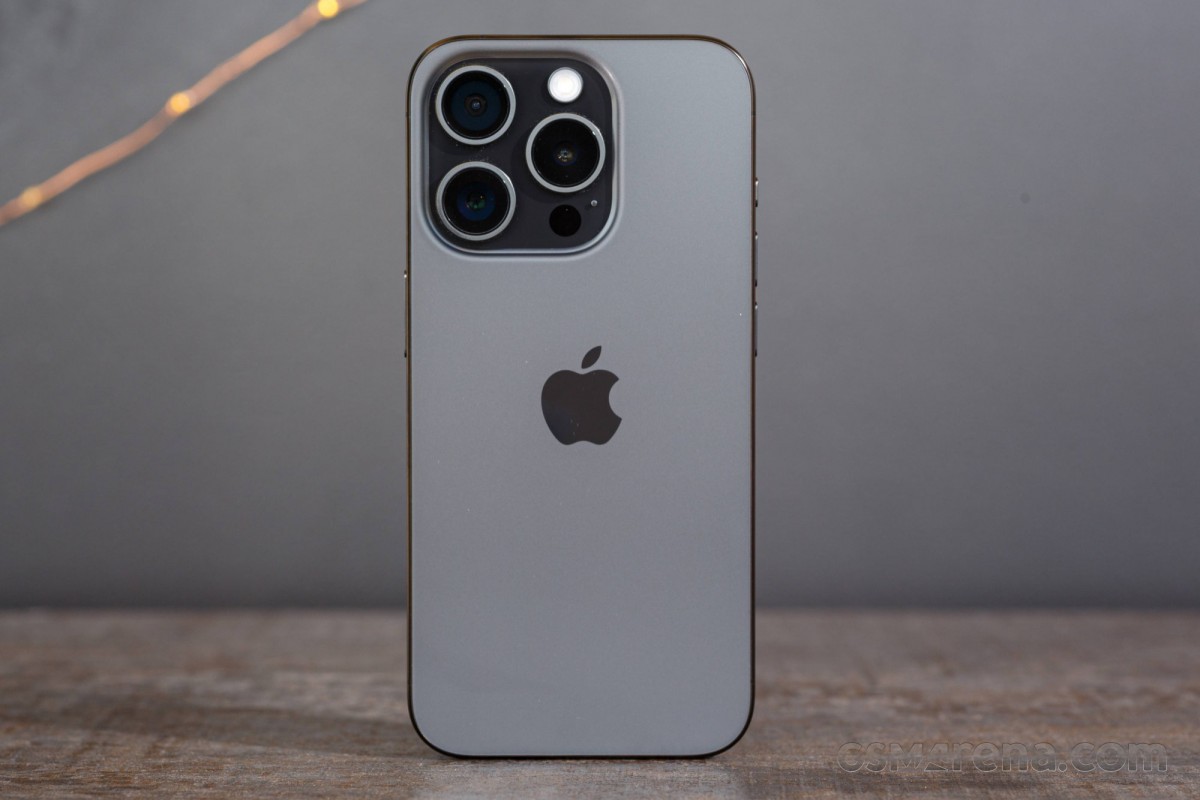 Đ&acirc;y l&agrave; vua iPhone Titan gi&aacute; rẻ tại Việt Nam, độ sang kh&ocirc;ng thua iPhone 17 Pro, iPhone 18 Pro