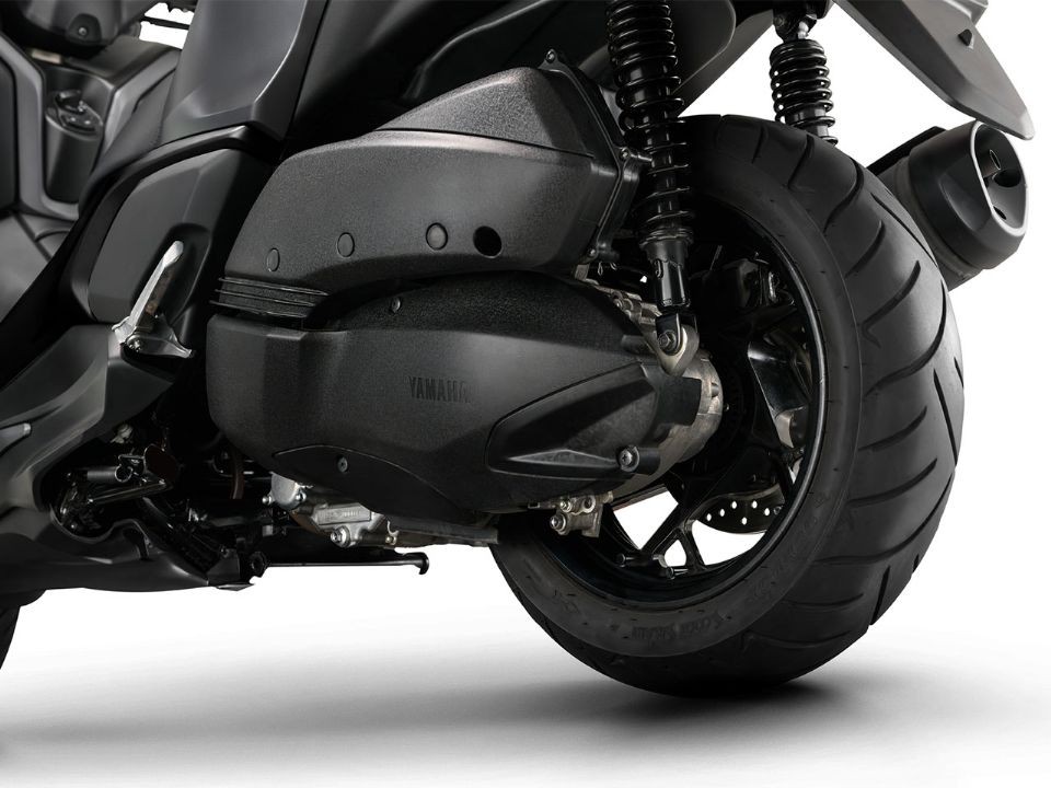 Yamaha ch&iacute;nh thức ra mắt &lsquo;vua xe ga&rsquo; 292cc mới ấn tượng hơn Honda SH: C&oacute; ABS 2 k&ecirc;nh v&agrave; TCS, gi&aacute; cạnh tranh ảnh 8