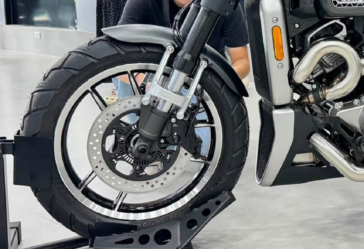&lsquo;Vua c&ocirc;n tay&rsquo; mới tinh của H&agrave;n Quốc ra mắt tại Việt Nam: Ph&acirc;n kh&uacute;c kh&aacute;c Honda Winner R, gi&aacute; hấp dẫn