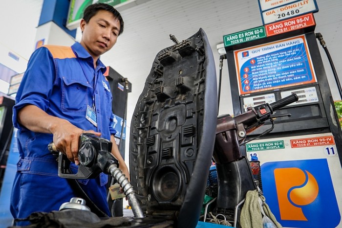 Tin xe hot 29/7: &lsquo;Vua b&aacute;n tải&rsquo; của Toyota ch&iacute;nh thức tr&igrave;nh l&agrave;ng với gi&aacute; mềm, quyết hạ đo v&aacute;n Ford Ranger ảnh 2