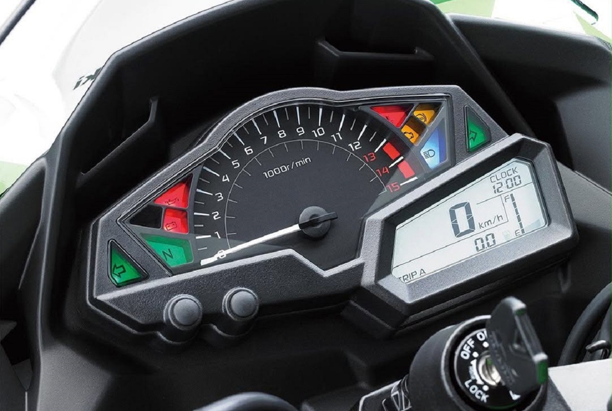&lsquo;Huyền thoại c&ocirc;n tay&rsquo; mới &lsquo;Made in Japan&rsquo; ch&iacute;nh thức ra mắt gi&aacute; 79 triệu đồng: Kh&aacute;c biệt Honda Winner R