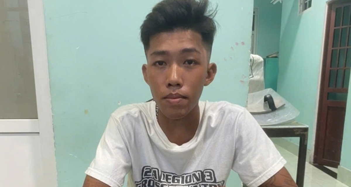 An Giang: Ch&acirc;n dung kẻ d&ugrave;ng dao đ&acirc;m học sinh tiểu học trước cổng trường bị bắt sau 9 th&aacute;ng bỏ trốn