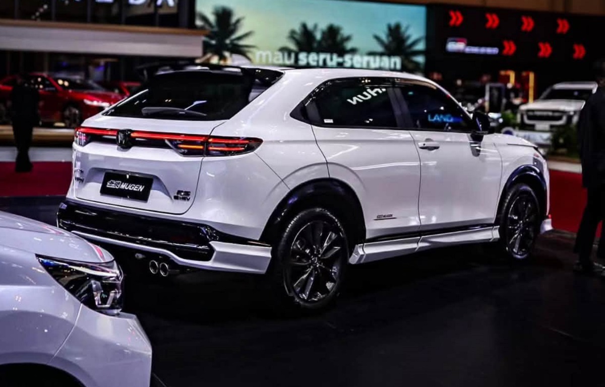 Honda ch&iacute;nh thức ra mắt mẫu SUV cỡ B mới: Thiết kế đẹp long lanh, quyết \'x&eacute; v&eacute;\' Toyota Corolla Cross