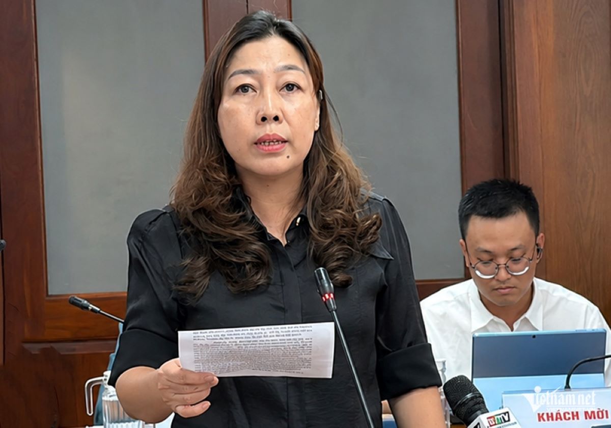 Sở Văn h&oacute;a l&ecirc;n tiếng vụ &aacute; hậu n&eacute;m đ&aacute; v&agrave;o nh&agrave; d&acirc;n, vương miện giả, n&oacute;i r&otilde; tr&aacute;ch nhiệm ban tổ chức cuộc thi