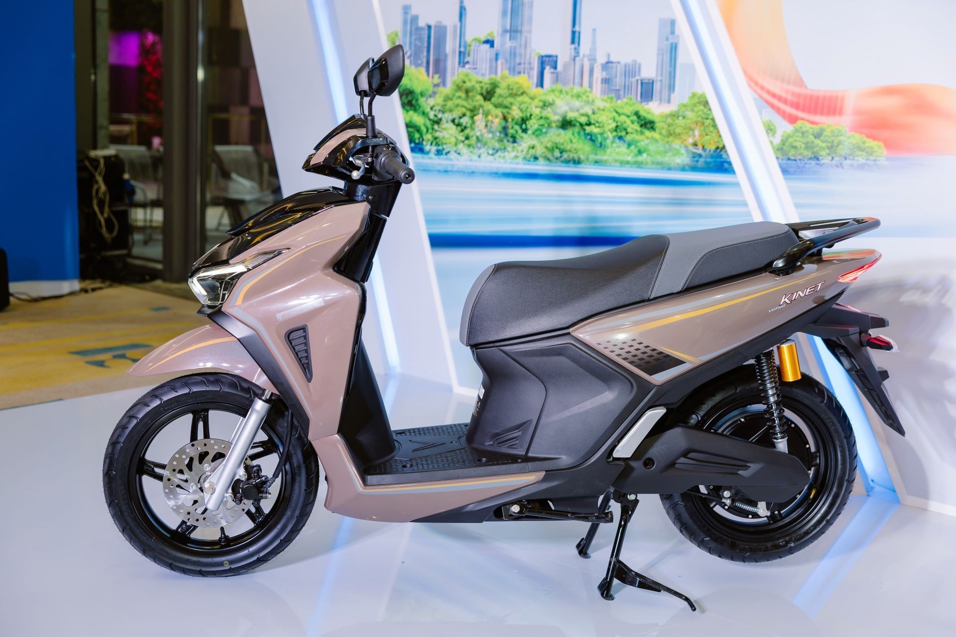 Tin xe trưa 31/7: Xe c&ocirc;n tay &lsquo;quốc d&acirc;n&rsquo; mới ra mắt, c&oacute; ABS như Honda Winner R, gi&aacute; 22,8 triệu đồng rẻ hơn Yamaha Exciter ảnh 3