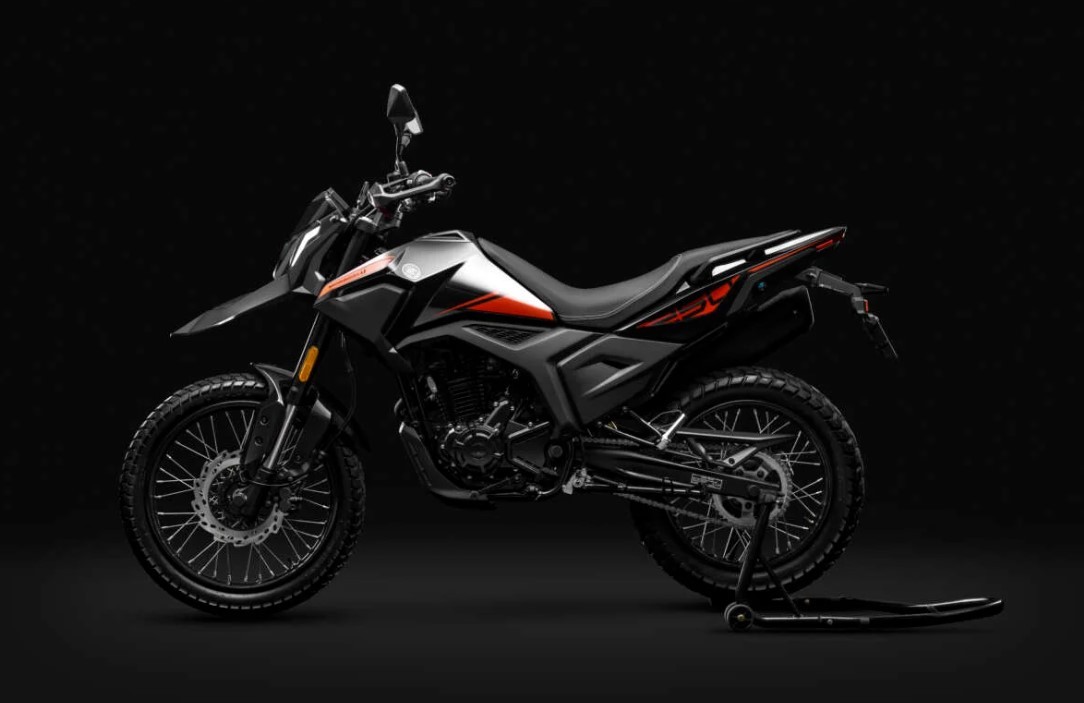 &lsquo;Vua c&ocirc;n tay&rsquo; 249cc mới của &Yacute; ra mắt với gi&aacute; 51 triệu đồng rẻ ngang Yamaha Exciter, trang bị &lsquo;đỉnh&rsquo; hơn Honda Winner R ảnh 3