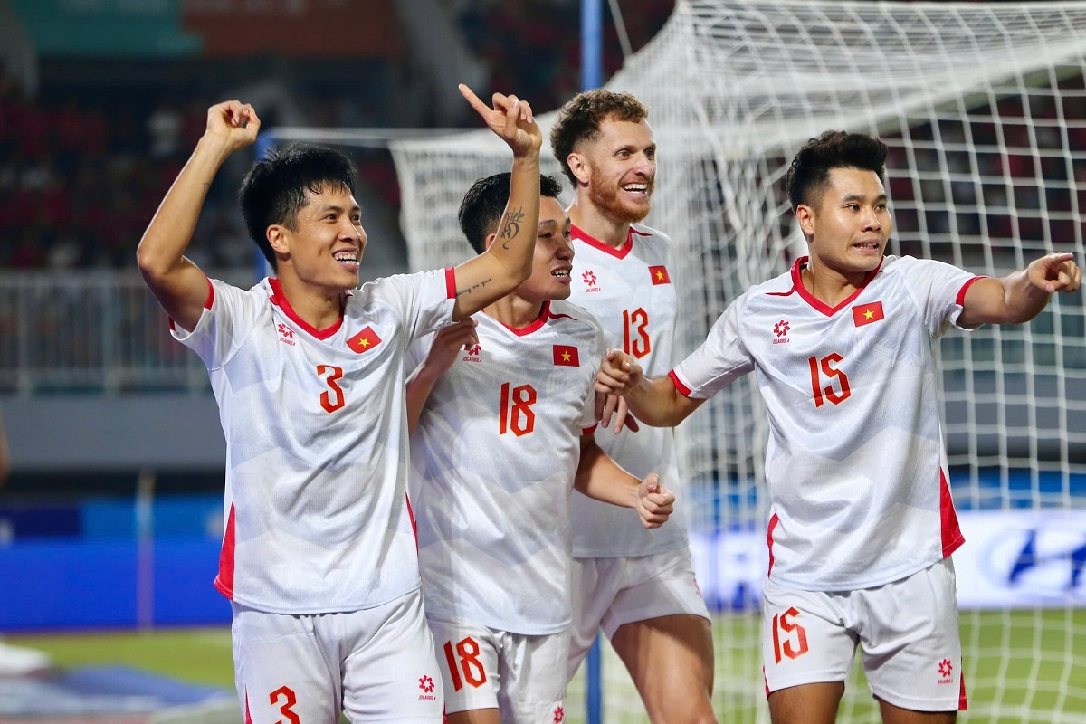 Dẫn đầu bảng A sau trận thắng Indonesia, kịch bản n&agrave;o khiến ĐT Việt Nam bị loại khỏi AFF Cup 2026