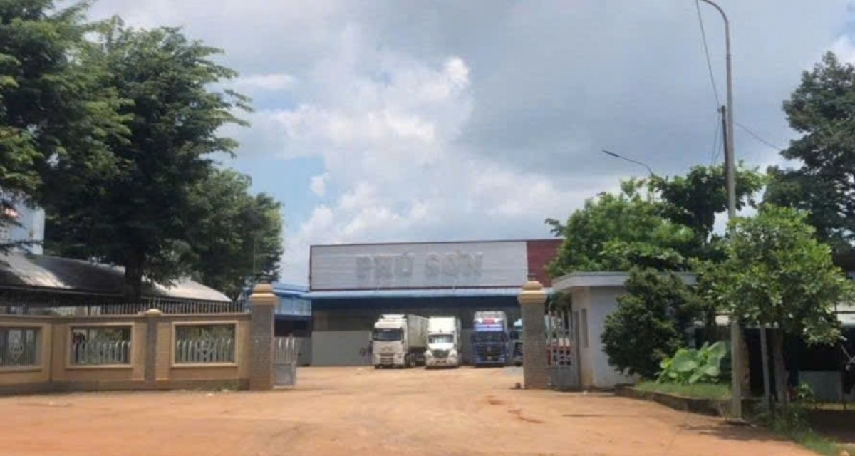 Nguồn cơn vụ người đ&agrave;n &ocirc;ng tử vong trong kho sầu ri&ecirc;ng ở Đồng Nai, đ&atilde; bắt được nghi phạm