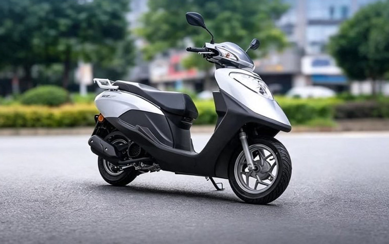Tin xe trưa 6/8: Honda ra mắt &lsquo;xe ga quốc d&acirc;n&rsquo; 125cc mới thiết kế đầy ho&agrave;i niệm, gi&aacute; rẻ hơn Vision v&agrave; SH Mode
