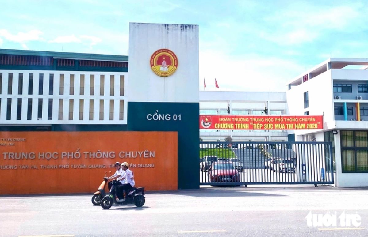 Trường đại học h&eacute; lộ 3 điều kiện tiếp nhận c&aacute;c th&iacute; sinh chuy&ecirc;n Tuy&ecirc;n Quang thi lại tốt nghiệp THPT