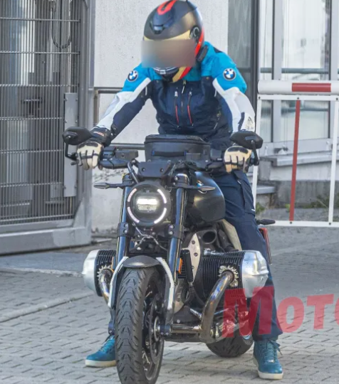 BMW R20 2027 lộ diện bản thương mại với động cơ boxer 2.0L, s&agrave;ng cạnh tranh Ducati Diavel V4