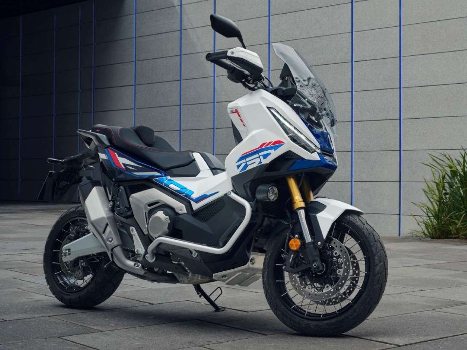 Honda ch&iacute;nh thức ra mắt &lsquo;vua xe ga&rsquo; mới tinh: Trang bị xịn hơn cả SH v&agrave; Air Blade, gi&aacute; cực kỳ hấp dẫn ảnh 3