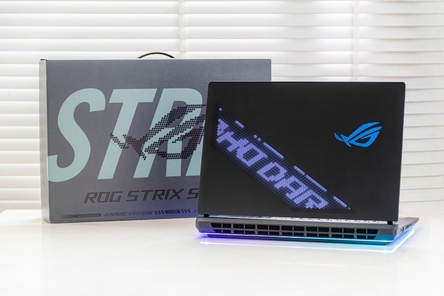 rog-strix-scar-18-1-1786074646.jpeg