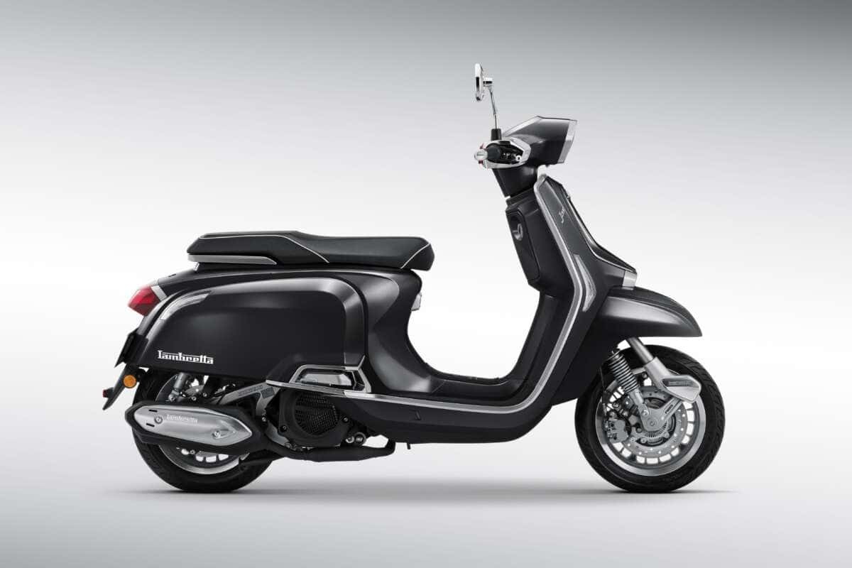&lsquo;Vua xe ga&rsquo; 174cc mới ch&iacute;nh thức ra mắt: Thiết kế sang trọng, c&oacute; ABS 2 k&ecirc;nh như Honda SH, gi&aacute; hấp dẫn ảnh 3