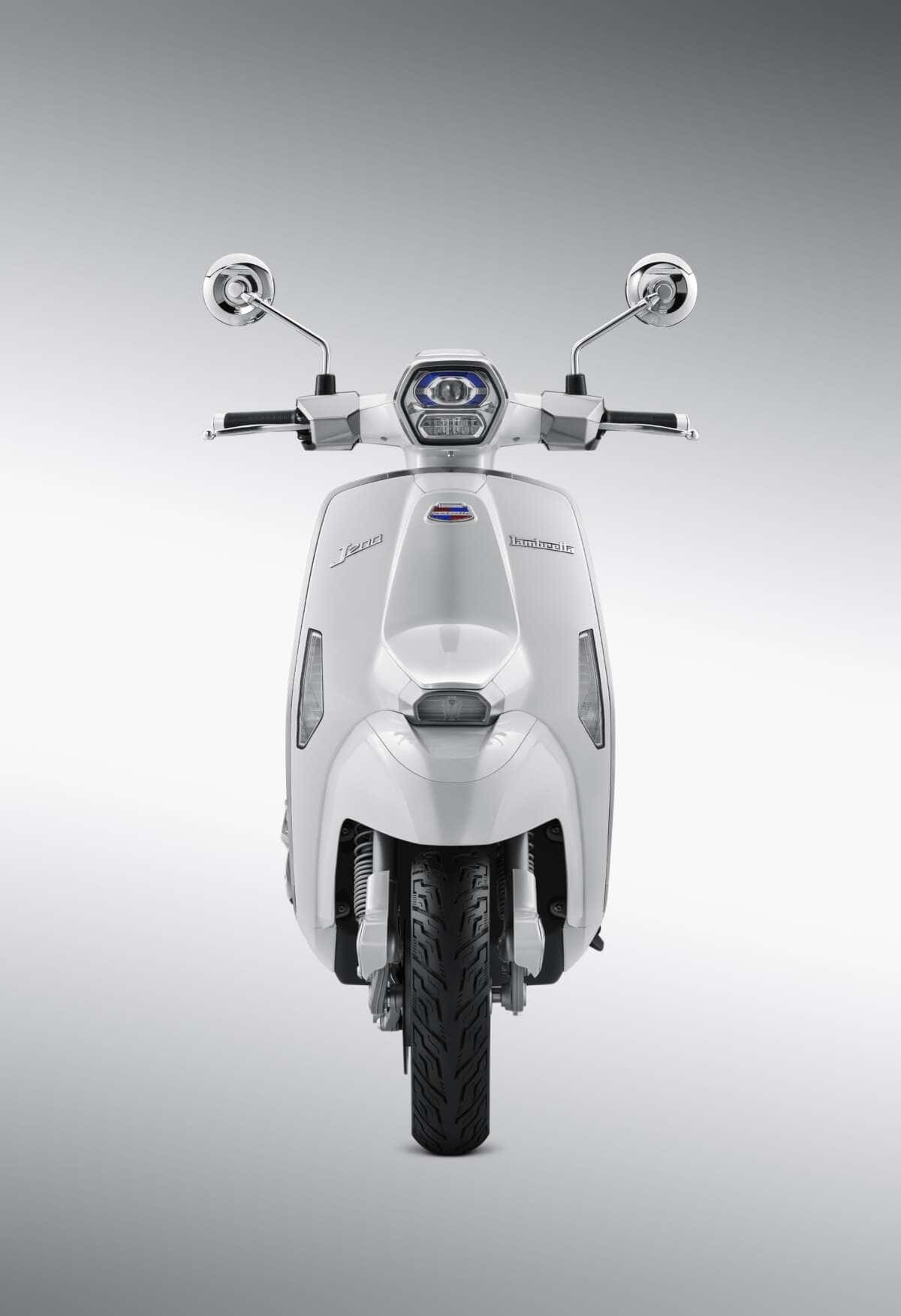 &lsquo;Vua xe ga&rsquo; 174cc mới ch&iacute;nh thức ra mắt: Thiết kế sang trọng, c&oacute; ABS 2 k&ecirc;nh như Honda SH, gi&aacute; hấp dẫn ảnh 4