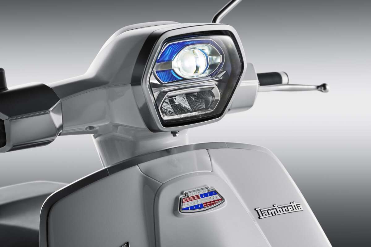&lsquo;Vua xe ga&rsquo; 174cc mới ch&iacute;nh thức ra mắt: Thiết kế sang trọng, c&oacute; ABS 2 k&ecirc;nh như Honda SH, gi&aacute; hấp dẫn