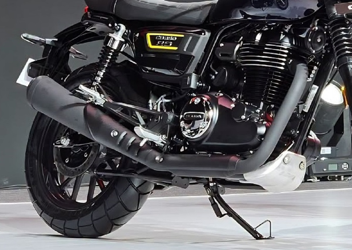 Honda ch&iacute;nh thức ra mắt &lsquo;huyền thoại c&ocirc;n tay&rsquo; mới gi&aacute; khoảng 62 triệu đồng: M&acirc;m tr&ecirc;n Honda Winner R