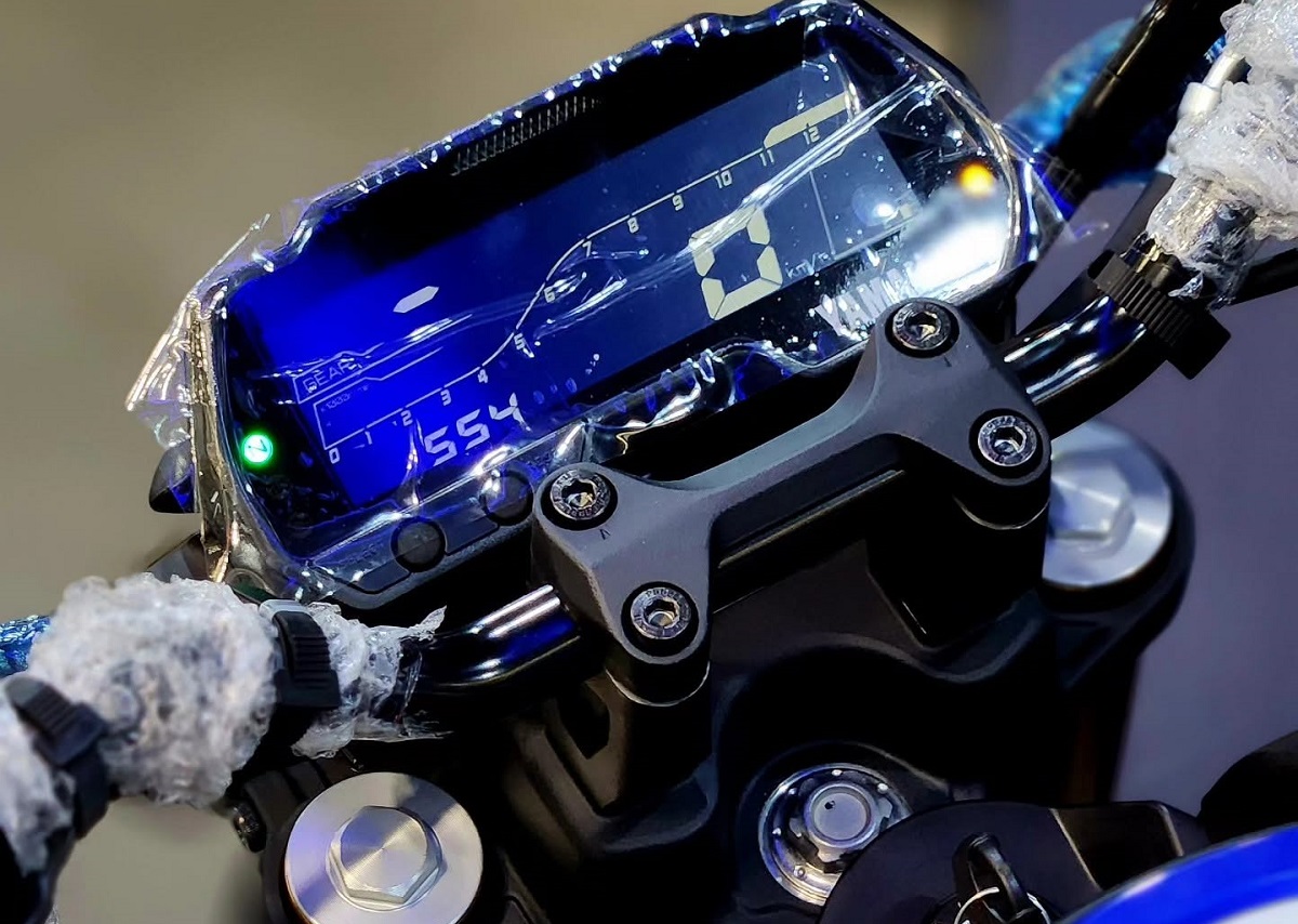 Yamaha ch&iacute;nh thức ra mắt &lsquo;vua c&ocirc;n tay&rsquo; 155cc mới gi&aacute; 49 triệu đồng: D&aacute;ng thể thao hơn Honda Winner R