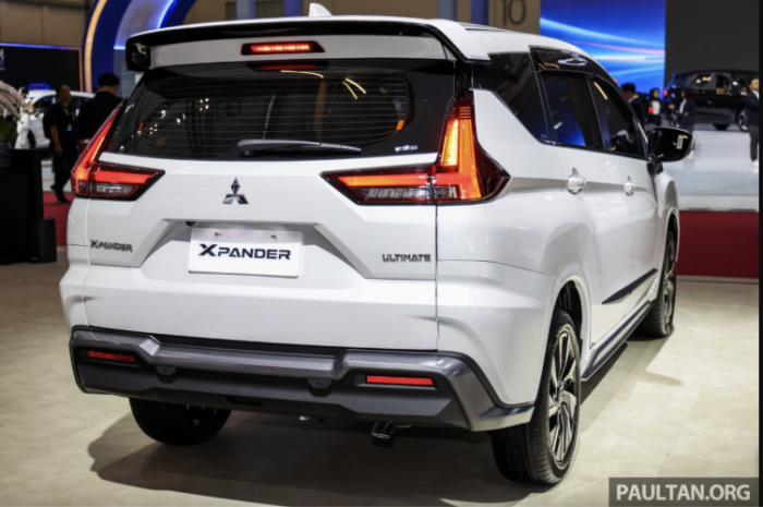 Điểm tin &ocirc; t&ocirc; 12/8: Mitsubishi Xpander v&agrave; Xpander Cross 2026 tr&igrave;nh l&agrave;ng, loạt xe Suzuki ưu đ&atilde;i khủng