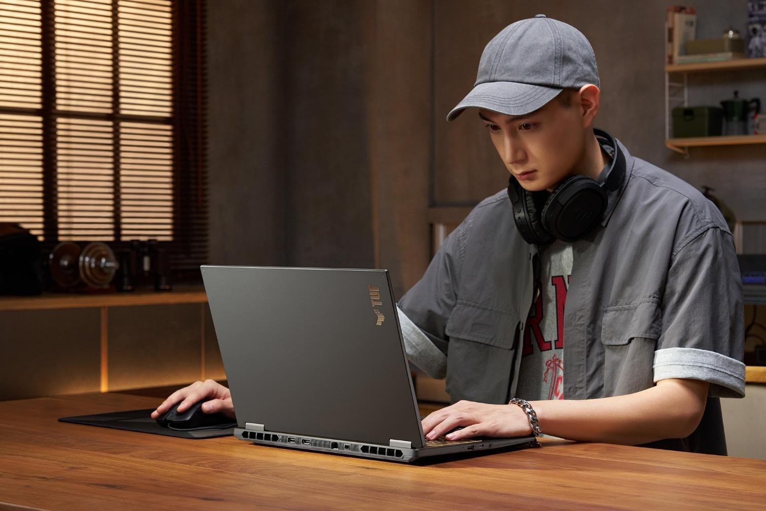 asus-tuf-gaming16-4-1786674443.jpeg