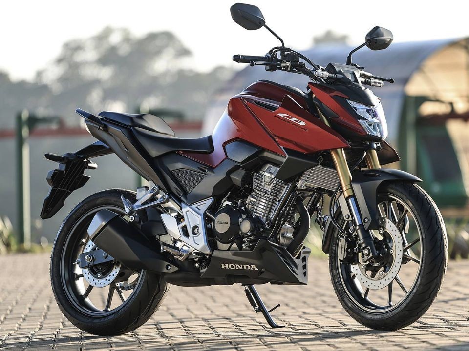 Honda ch&iacute;nh thức ra mắt &lsquo;chiến binh c&ocirc;n tay&rsquo; mới cao cấp hơn Winner R v&agrave; Yamaha Exciter: C&oacute; ABS 2 k&ecirc;nh, HSTC, gi&aacute; 'mềm' ảnh 3