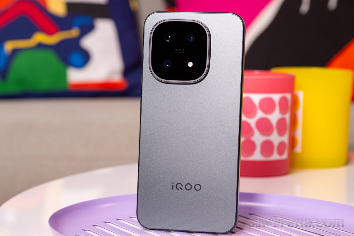 Vua gaming gi&aacute; rẻ mới của vivo lộ diện, hứa hẹn kh&ocirc;ng chỉ mạnh m&agrave; c&ograve;n chụp đẹp hơn cả iPhone 17 Pro